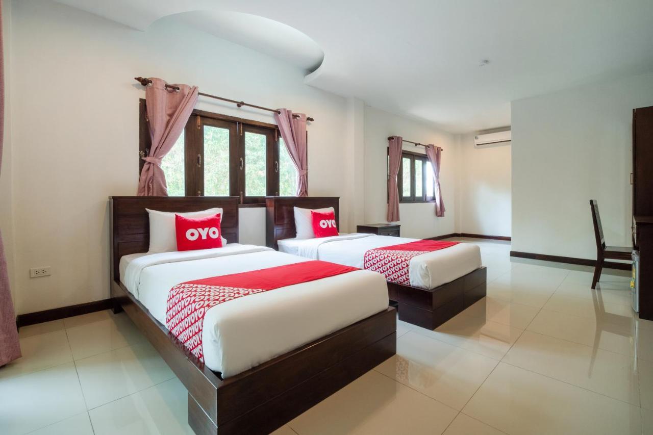 Oyo 837 Baan Kiang Nam Resort Bang Lamung Exterior foto