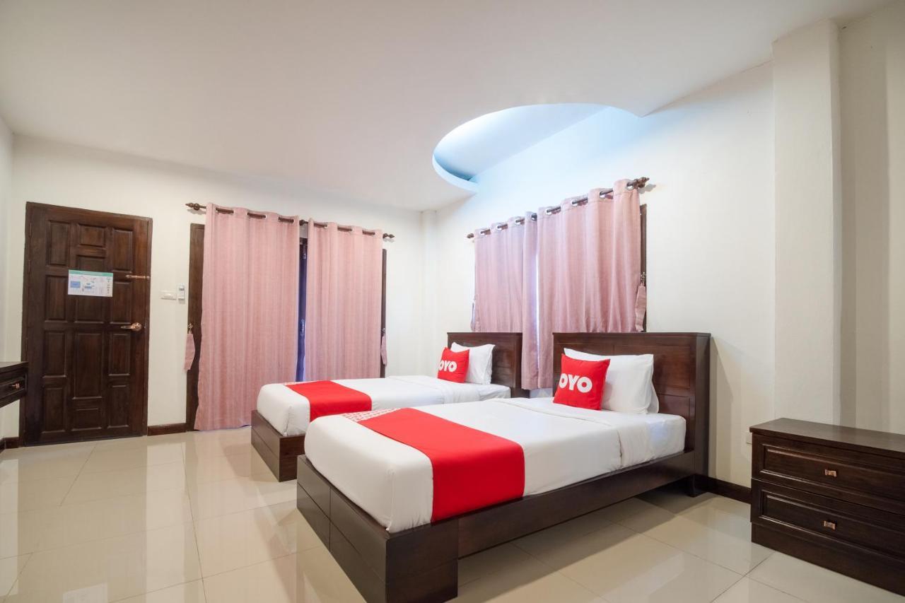 Oyo 837 Baan Kiang Nam Resort Bang Lamung Exterior foto
