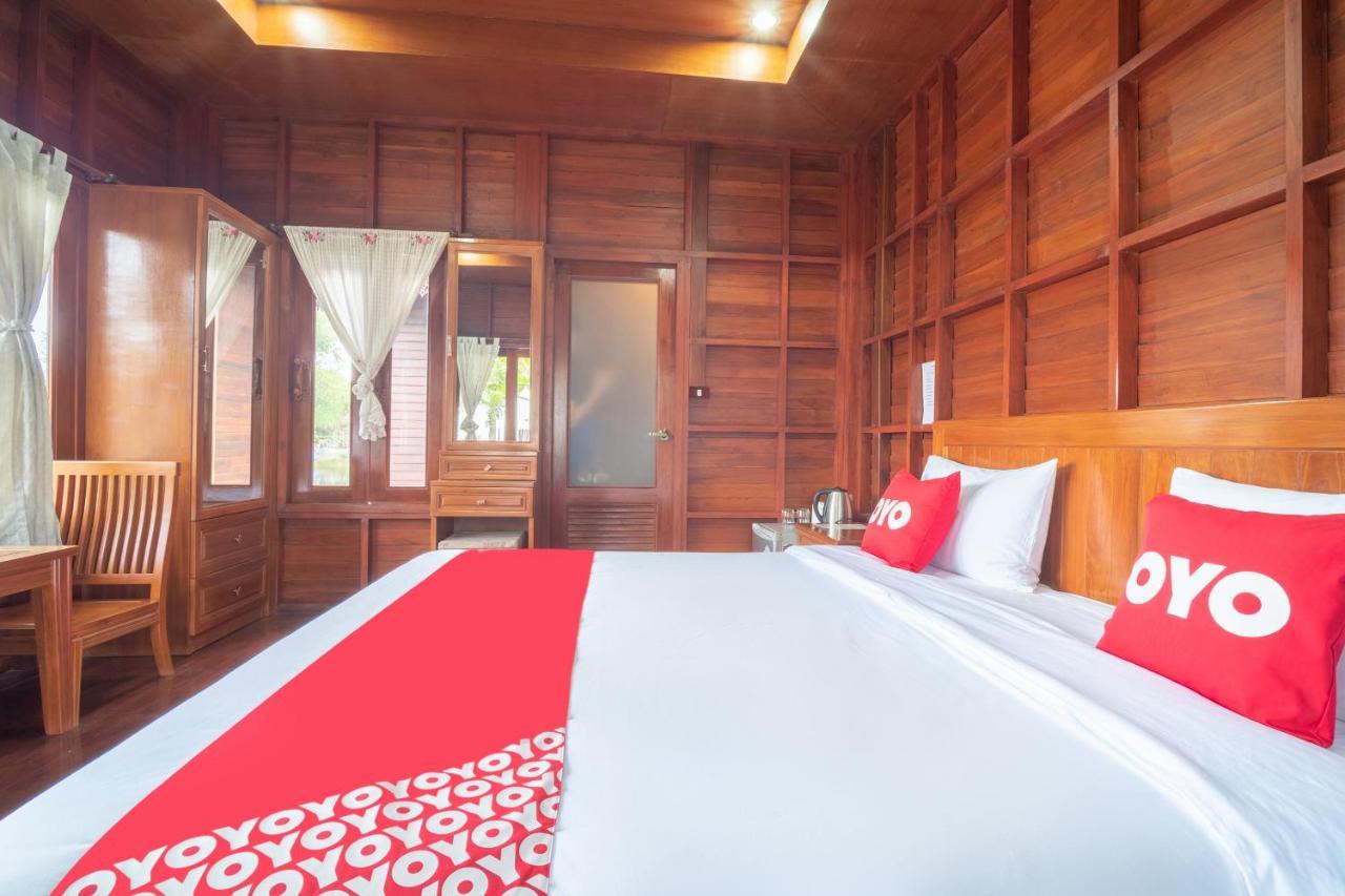 Oyo 837 Baan Kiang Nam Resort Bang Lamung Exterior foto